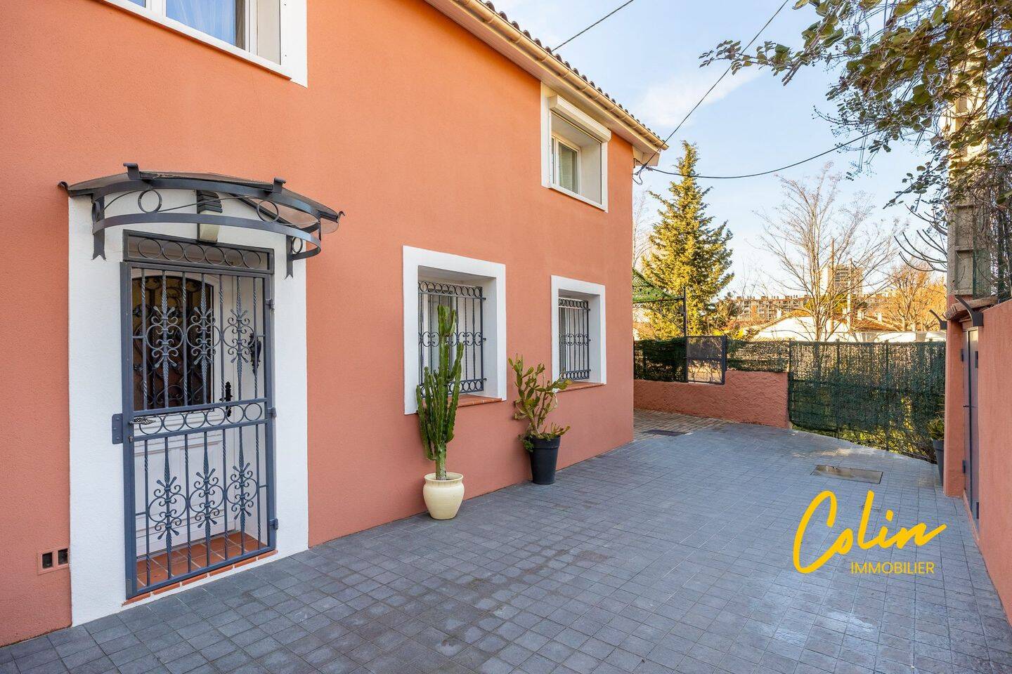 Maison 12 pièces 300 m² · à Marseille 10ème Arrondissement · 300 m² · 749 000 €