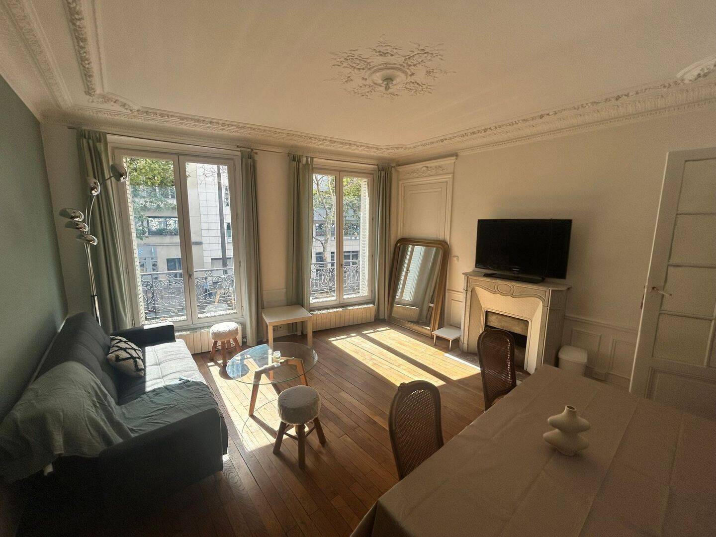 Appartement 3 pièces 72 m² · à Paris 17ème Arrondissement · 72 m² · 2 610 €/mois