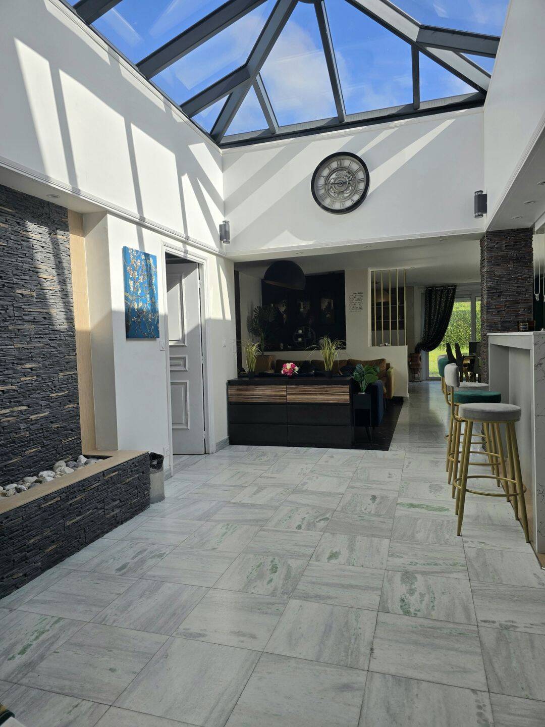 Maison 8 pièces 215 m² · à Fressenneville · 215 m² · 388 000 €