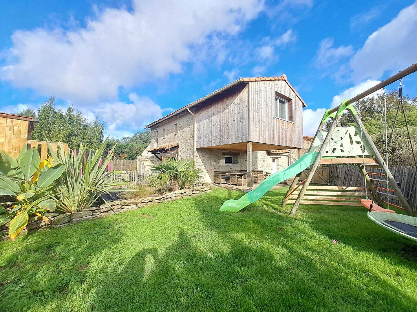 Maison 4 pièces 95 m² · à La Garnache · 95 m² · 219 900 €