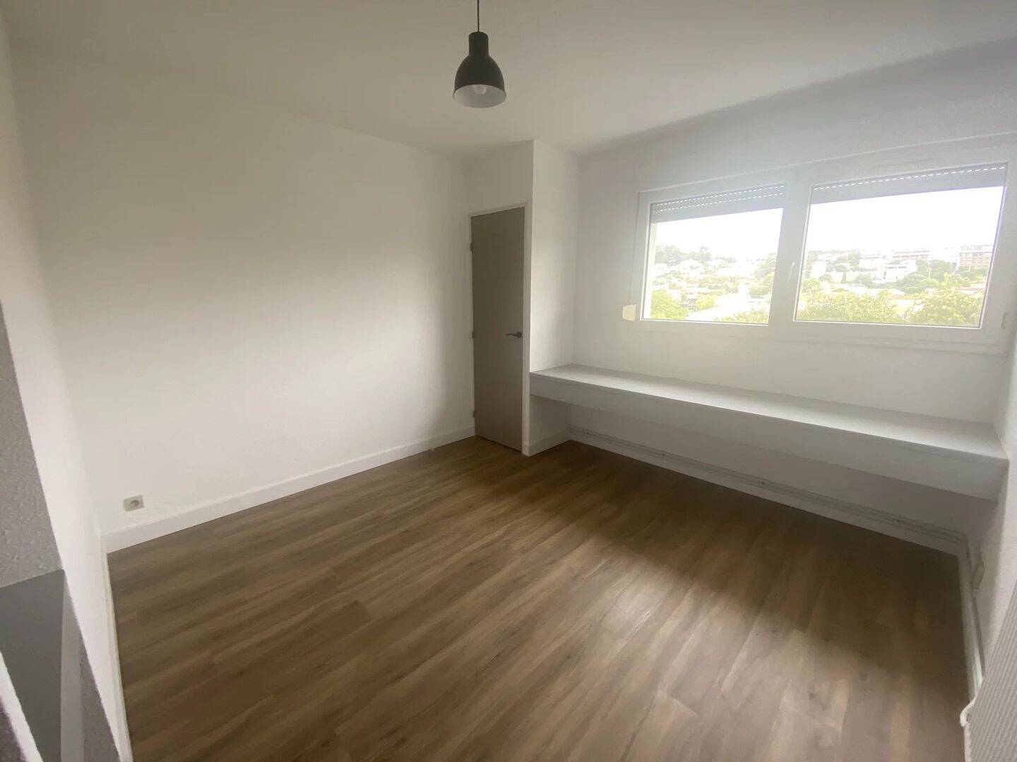 Appartement 1 pièce 20 m² · à Nîmes · 19,8 m² · 405 €