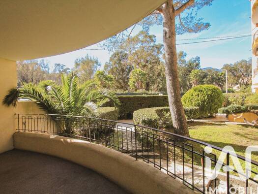 Appartement à vendre 294 000 € 3 pièces 2 chambres 53 m² RDC/3 Sud Cavalaire-sur-Mer 83240