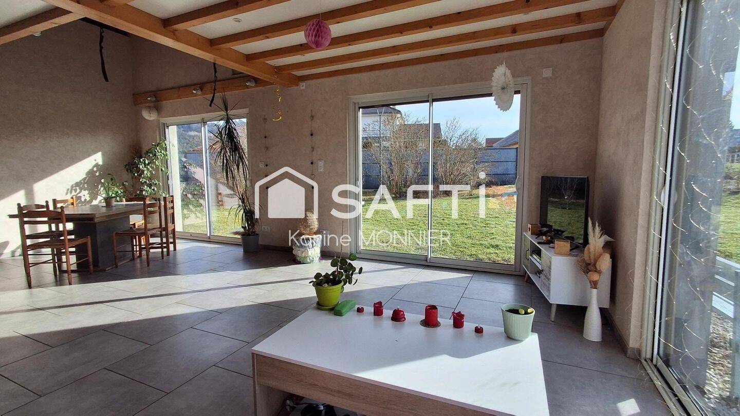 Maison 6 pièces 151 m² · à Champagnole · 151 m² · 370 000 €