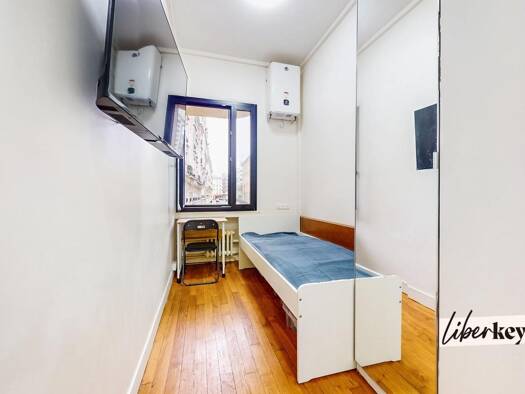 Appartement à vendre 125 000 € 1 pièce 10 m² 1er étage Muette Sud Paris 16ème arrondissement 75016