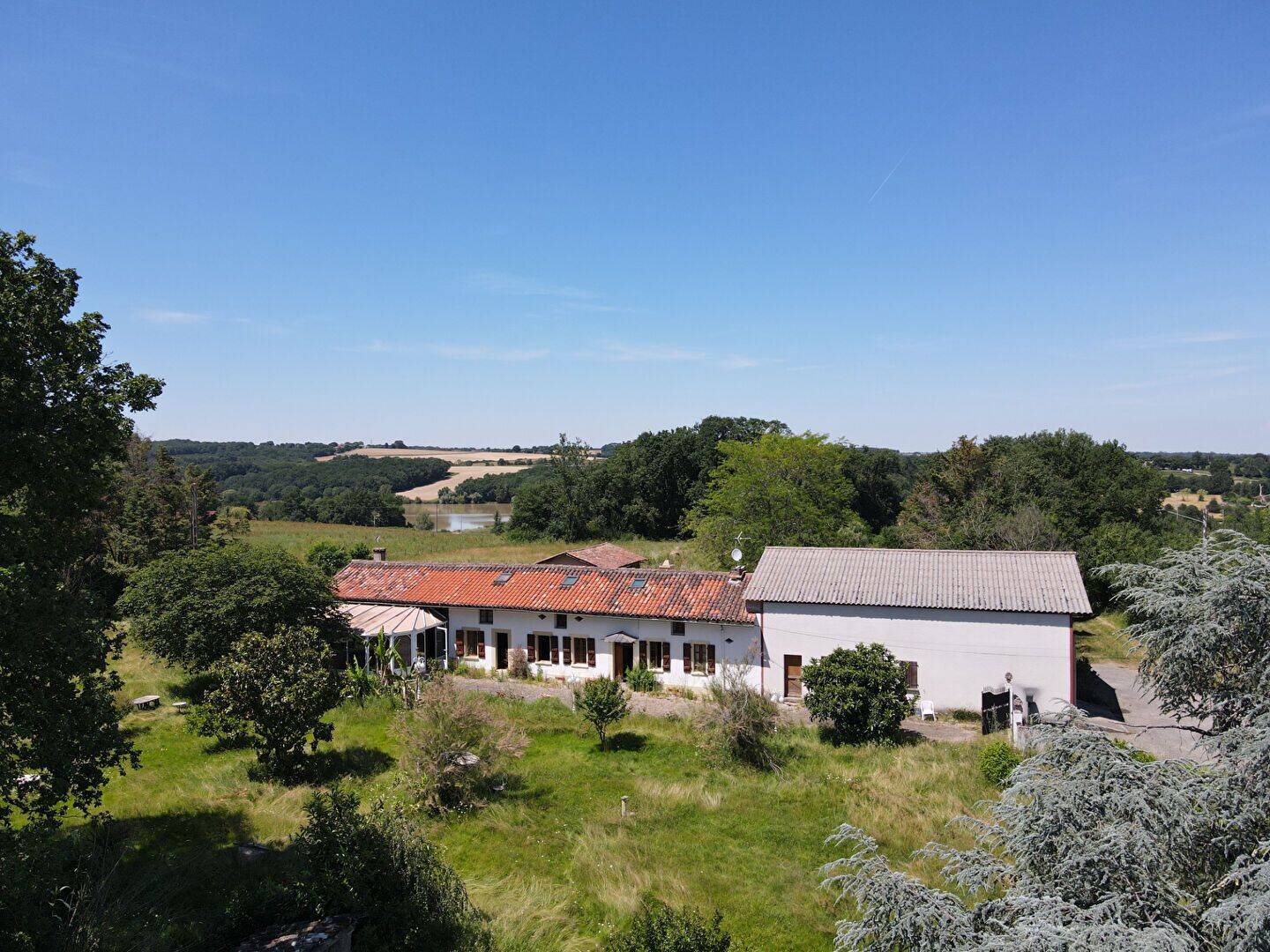 Maison 7 pièces 586 m² · à Sainte Foy de Peyrolieres · 586 m² · 325 500 €