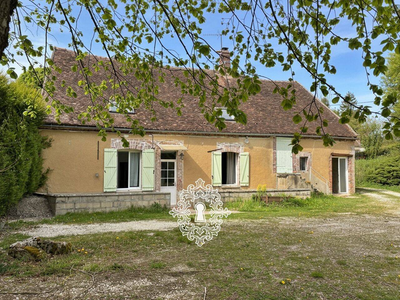 Maison 5 pièces 138 m² · à Perceneige · 138 m² · 170 000 €