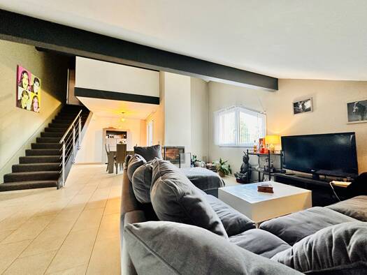 Duplex à vendre 360 000 € 3 pièces 2 chambres 94 m² Étage 2/2 Douvaine 74140