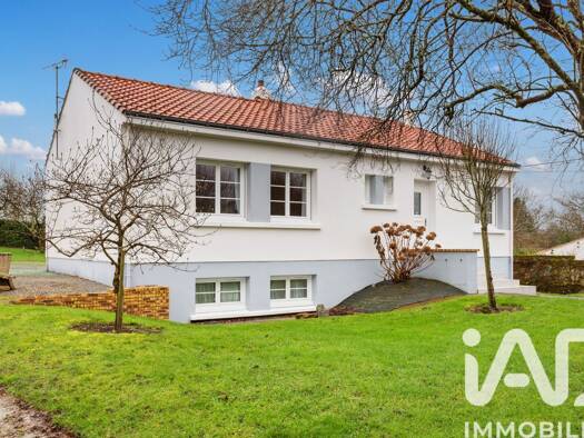 Maison à vendre 319 000 € 5 pièces 3 chambres 125 m² 1 579 m² de terrain Le Pellerin 44640