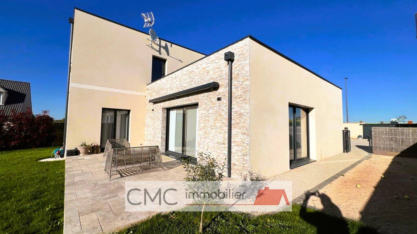 Maison 6 pièces 169 m² · à Jouy · 169 m² · 349 000 €