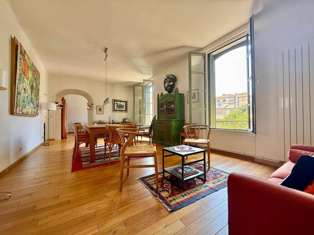 Appartement 3 pièces 105 m² · à Nîmes · 105 m² · 281 000 €