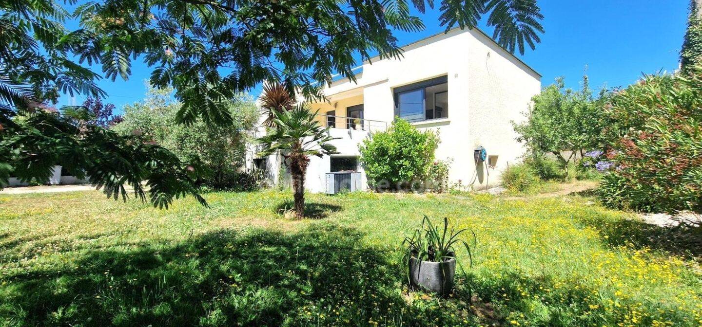 Maison 5 pièces 100 m² · à Douarnenez · 100 m² · 296 800 €