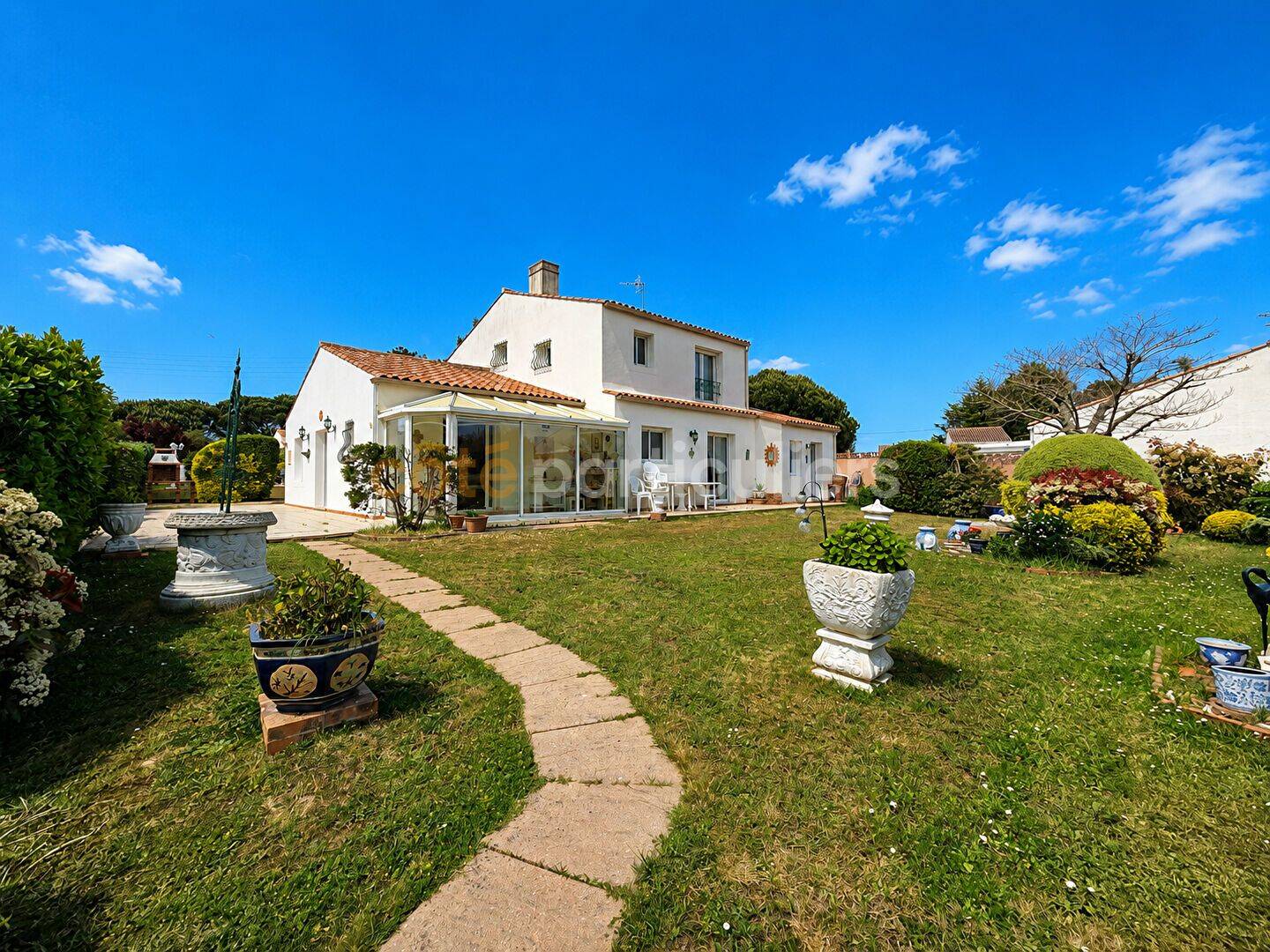 Maison 5 pièces 151 m² · à L'Aiguillon-la-Presqu'Île · 150,8 m² · 434 700 €