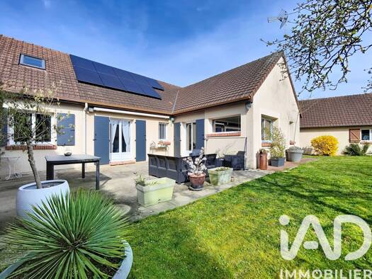 Maison de plain-pied à vendre 259 900 € 7 pièces 4 chambres 128 m² 882 m² de terrain Saint-André-de-l'Eure 27220