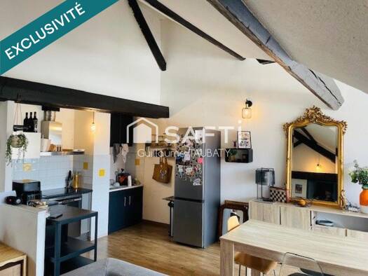 Appartement à vendre 180 000 € 4 pièces 3 chambres 83 m² Étage 2/2 Saône 25660