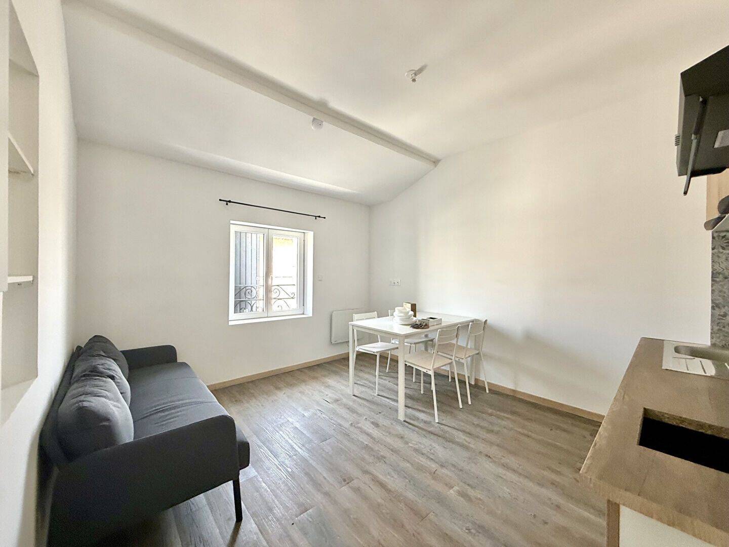 Appartement 2 pièces 30 m² · à Cavaillon · 29,9 m² · 587 €