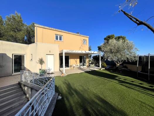 Maison à vendre 345 000 € 4 pièces 3 chambres 120 m² 830 m² de terrain Saint-Laurent-des-Arbres 30126