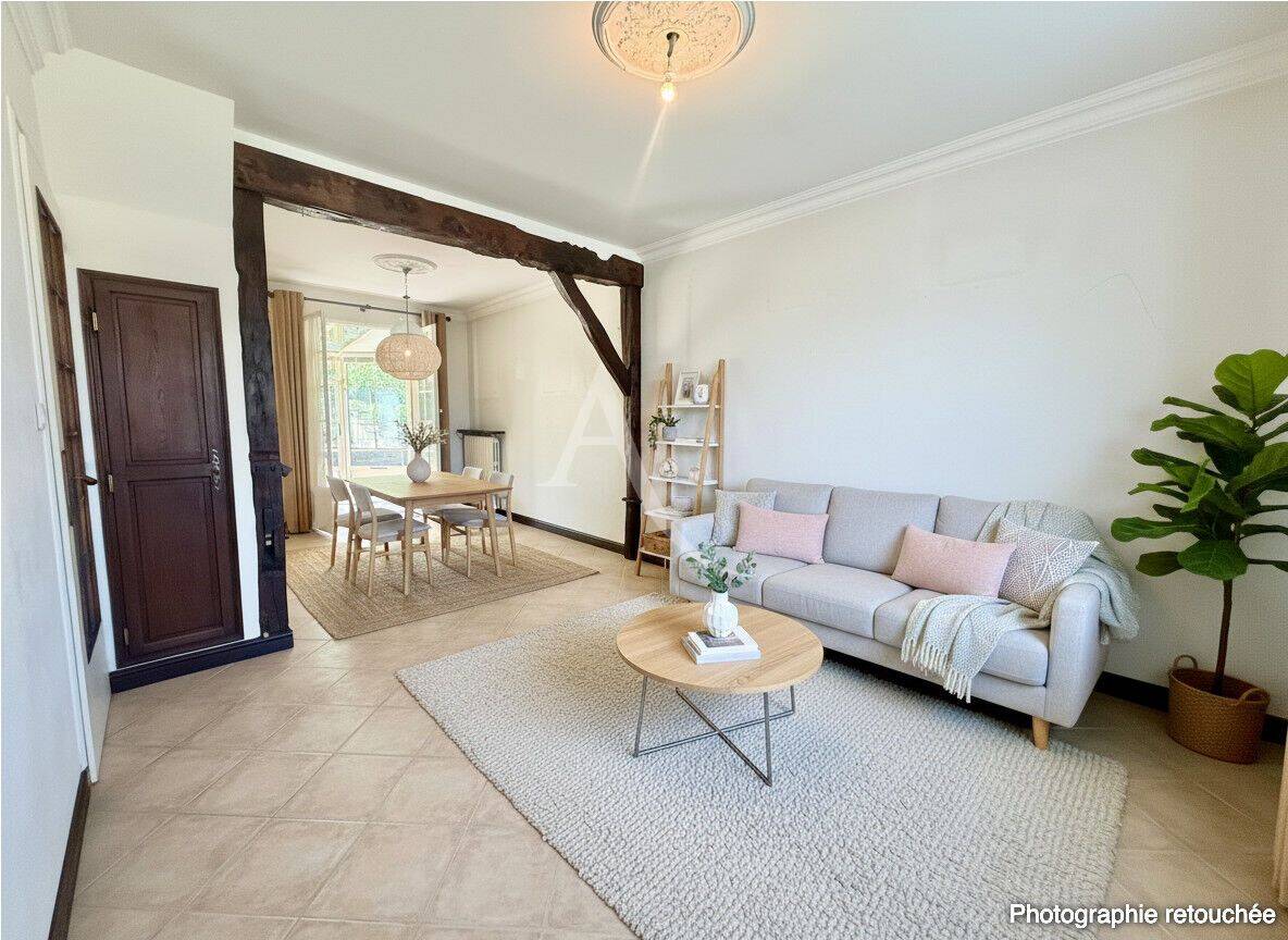 Maison 5 pièces 82 m² · à Chartres · 82,3 m² · 220 000 €