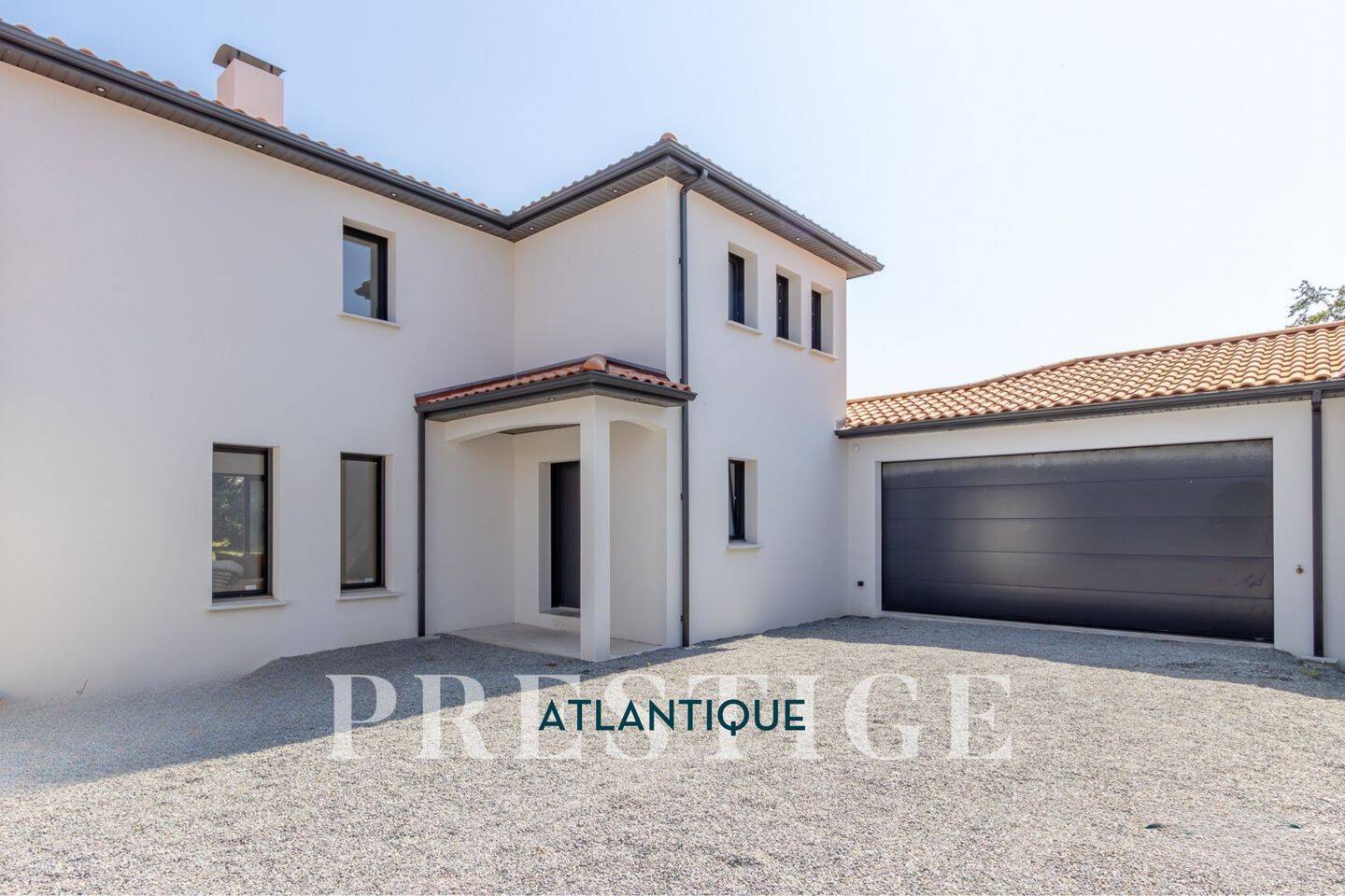 Maison 10 pièces 188 m² · à Saint-Philbert-de-Grand-Lieu · 188 m² · 599 000 €