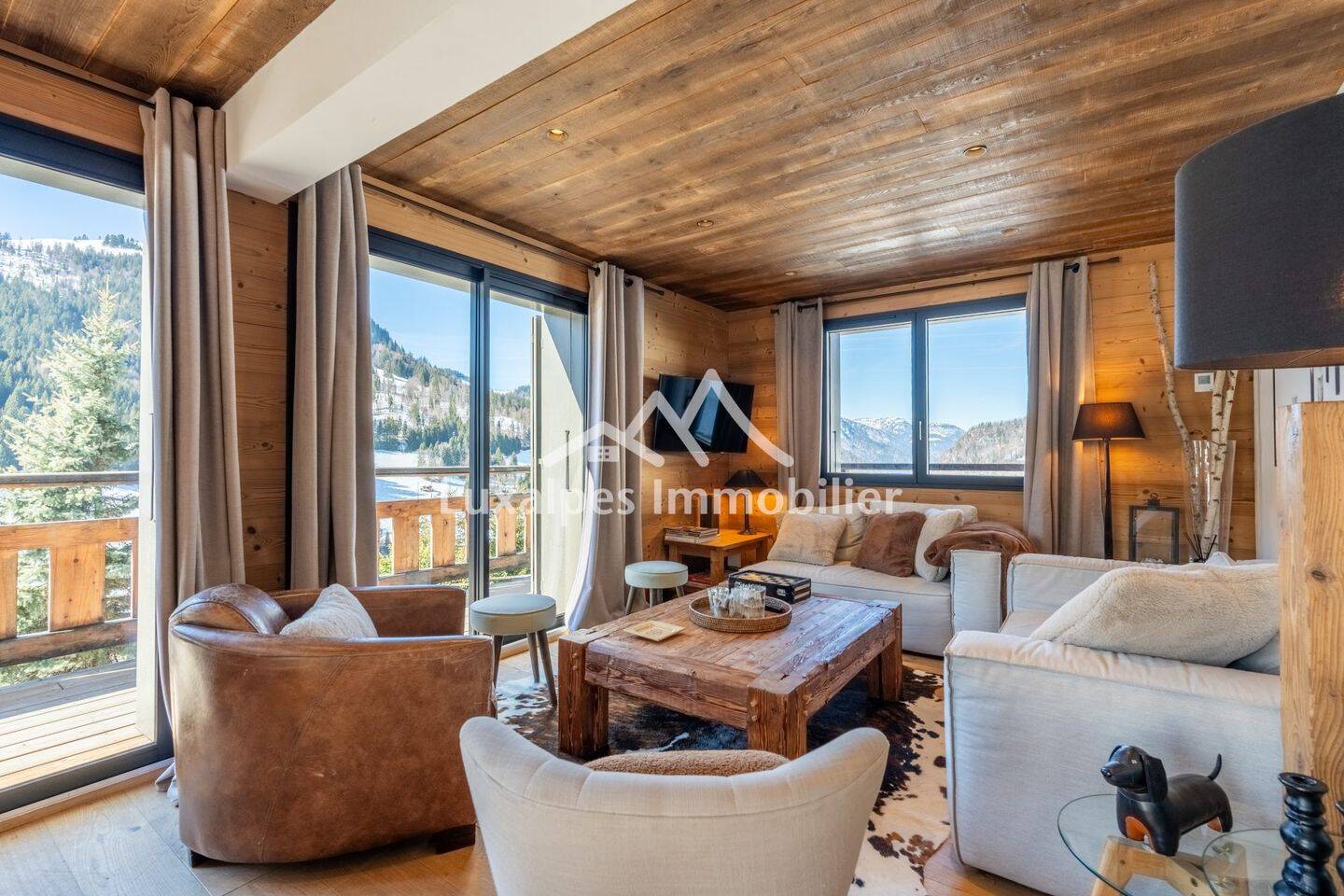 Maison 6 pièces 141 m² · à La Clusaz · 141 m² · 998 400 €