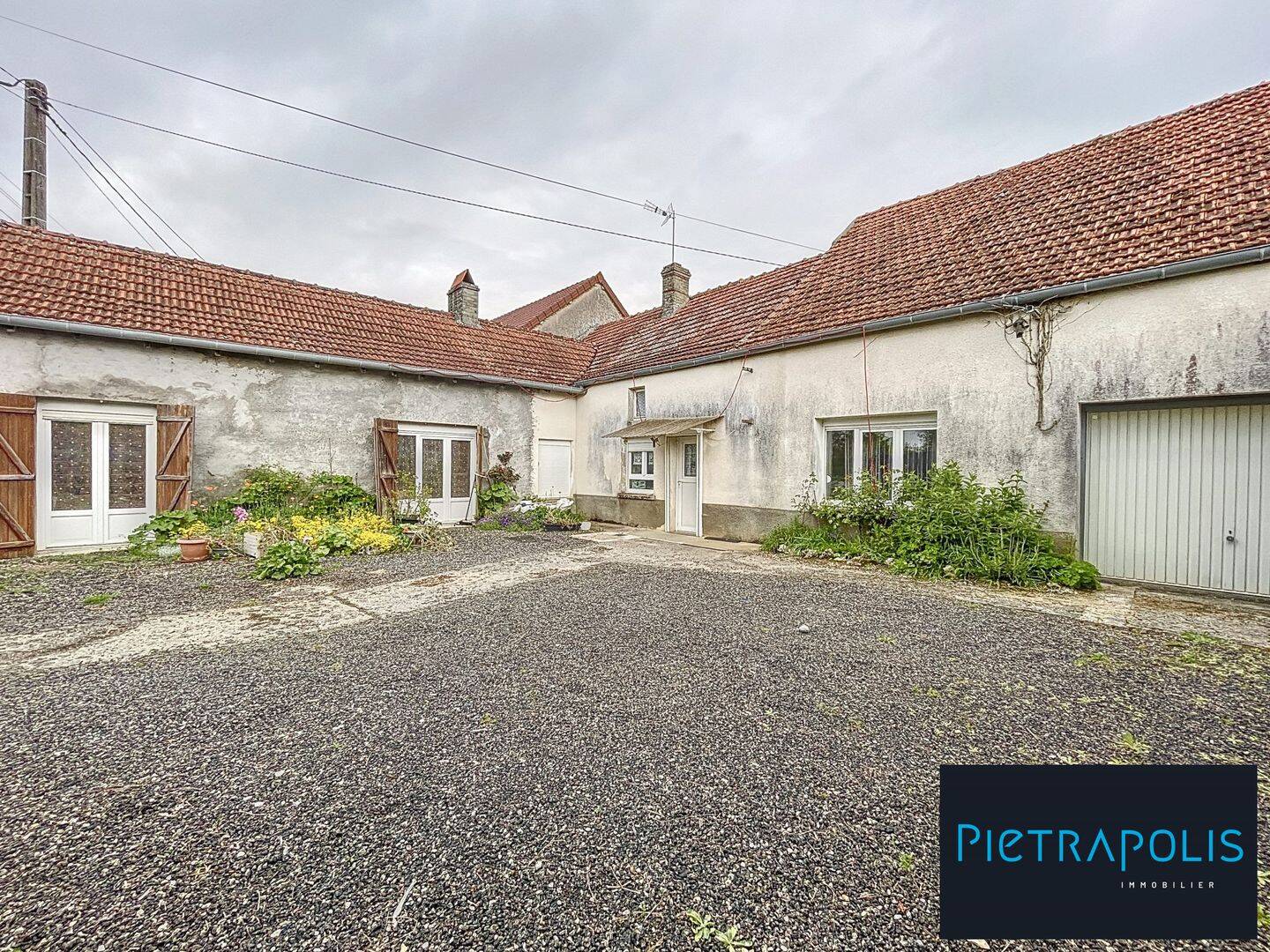 Maison 5 pièces 151 m² · à Richebourg · 151 m² · 78 000 €