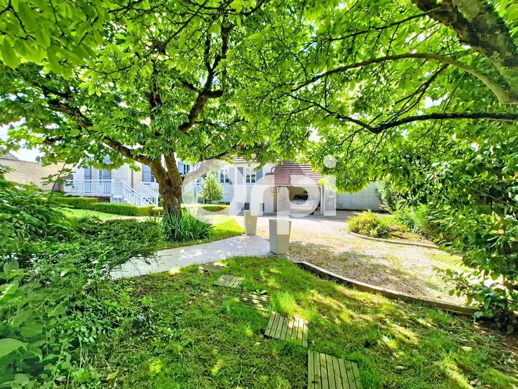 Maison 7 pièces 260 m² · à Soissons · 260 m² · 369 900 €