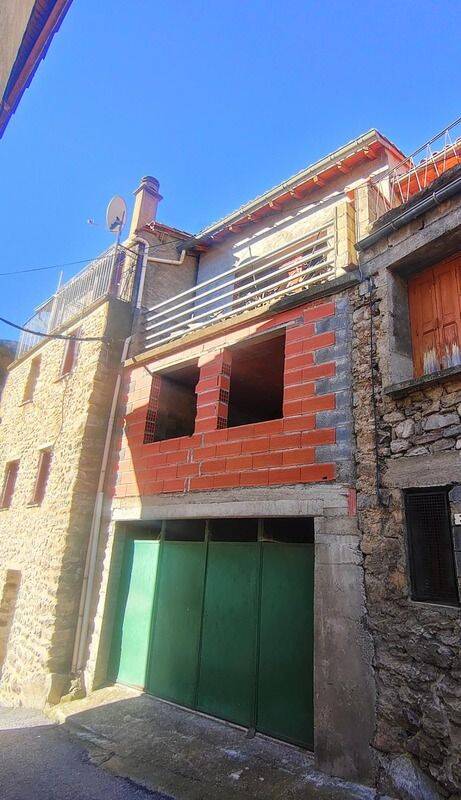 Maison 2 pièces 90 m² · à Py · 90 m² · 44 000 €