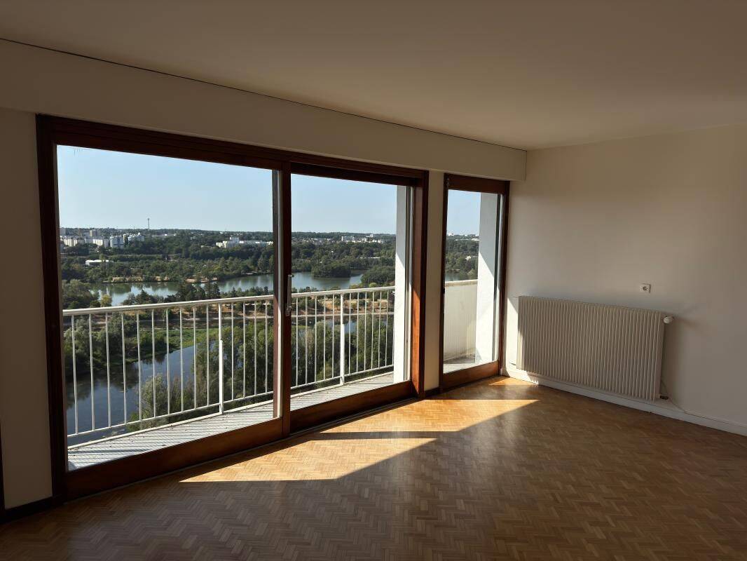 Appartement 3 pièces 85 m² · à Tours · 85 m² · 990 €