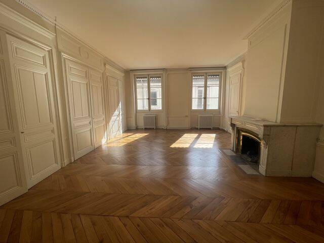 Appartement 7 pièces 280 m² · à Lyon 2ème Arrondissement · 280 m² · 3 170 €/mois
