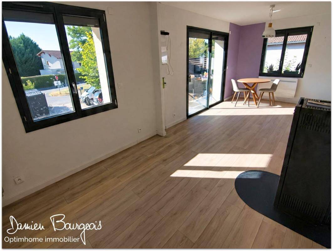 Appartement 4 pièces 75 m² · à Ségny · 75 m² · 1 950 €