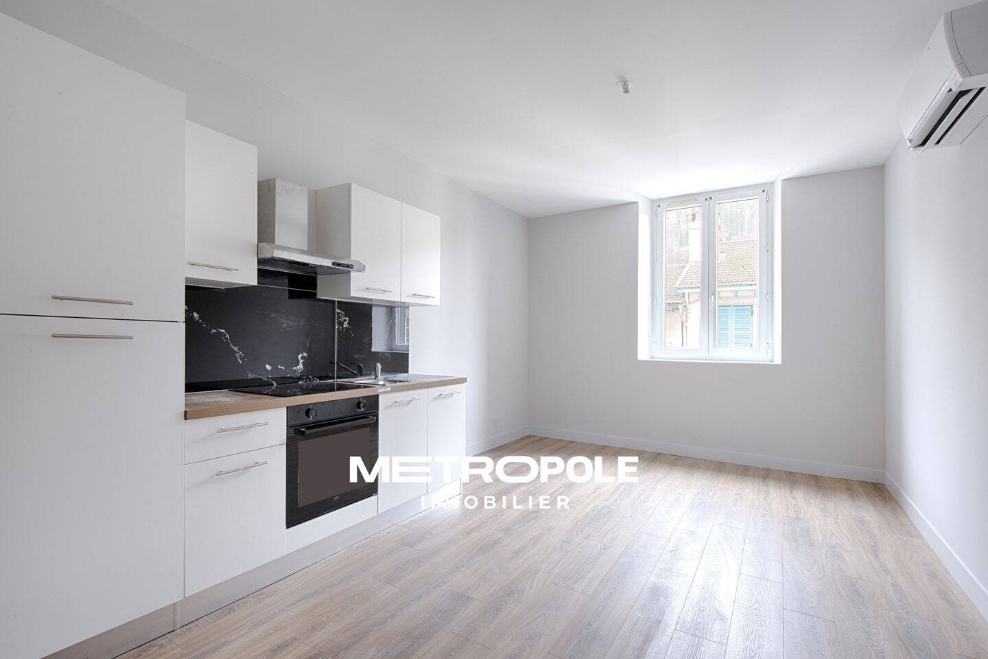 Appartement 2 pièces 31 m² · à Tenay · 31,4 m² · 425 €/mois