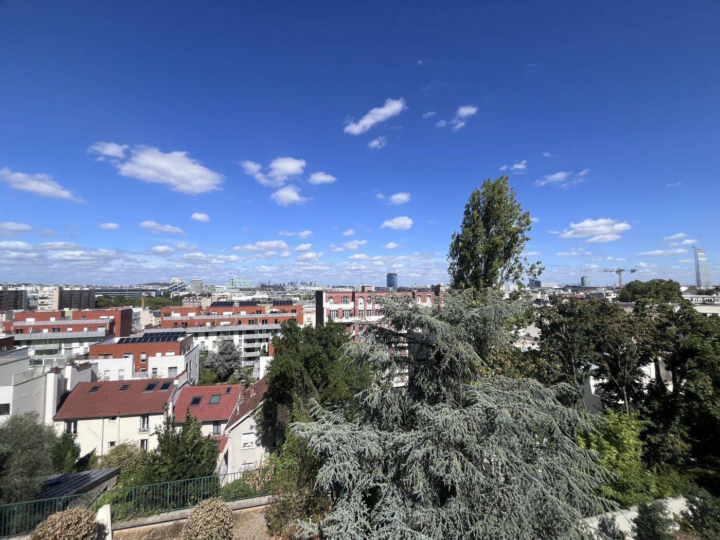 Appartement 2 pièces 50 m² · à Issy-les-Moulineaux · 50 m² · 1 300 €/mois