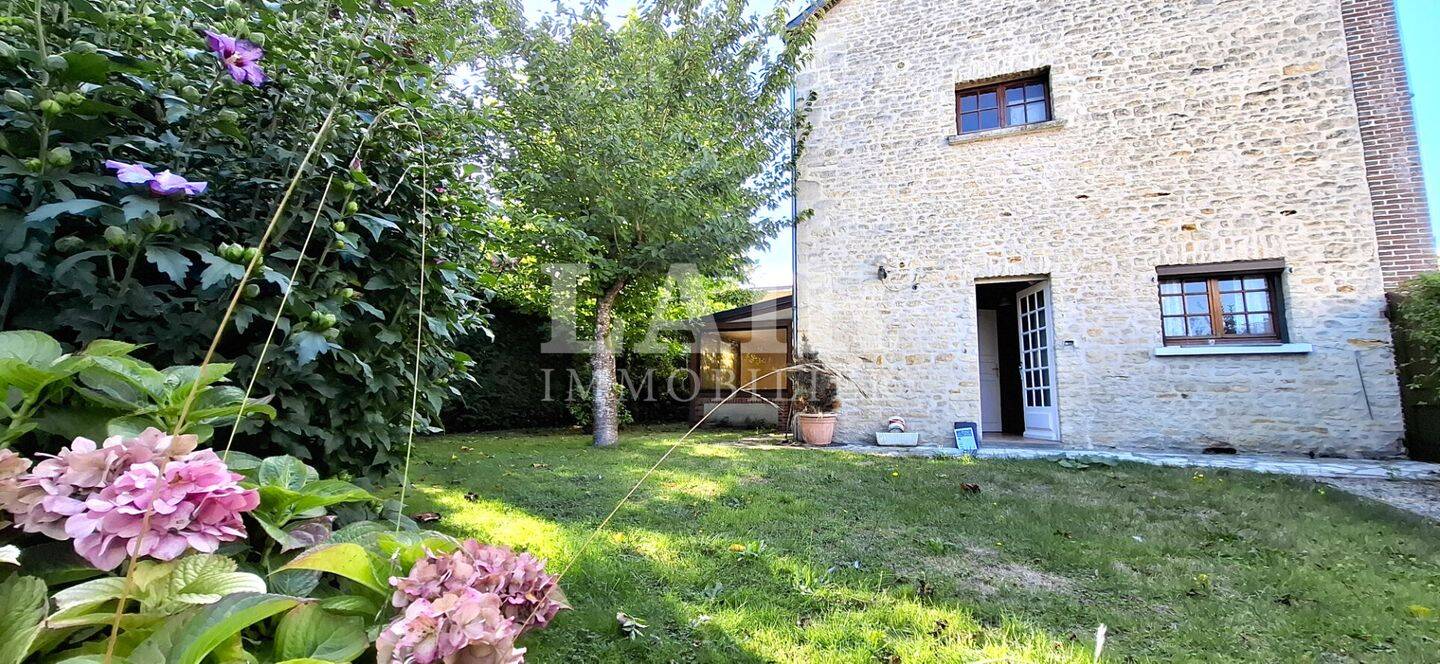 Maison 5 pièces 126 m² · à Sées · 125,8 m² · 129 686 €