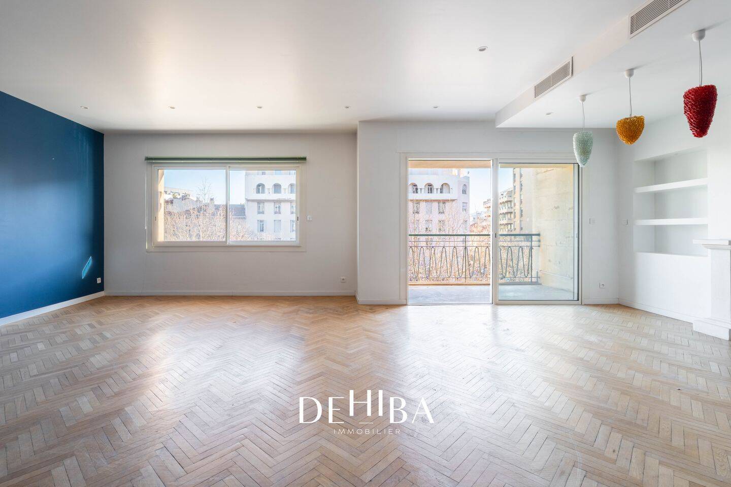 Appartement 5 pièces 160 m² · à Marseille 8ème Arrondissement · 160 m² · 650 000 €