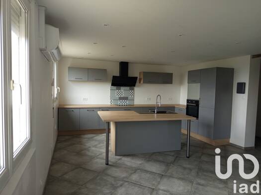 Pavillon à vendre 158 900 € 4 pièces 3 chambres 106 m² 1 680 m² de terrain Sillé-le-Guillaume 72140