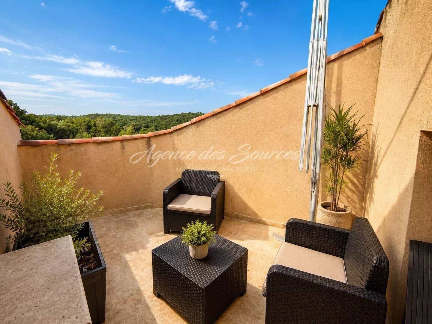 Maison 5 pièces 84 m² · à Rians · 84,4 m² · 180 000 €