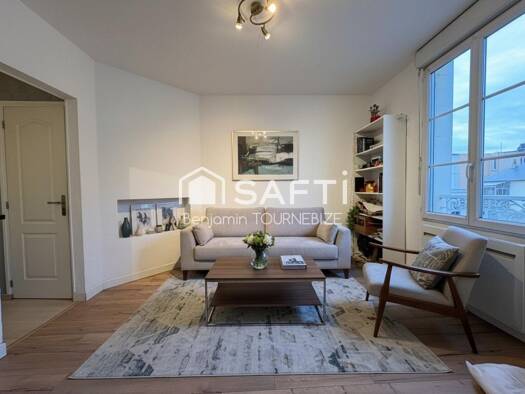 Appartement à vendre 99 900 € 2 pièces 1 chambre 49 m² Étage 1/3 Centre Ville Est Lisieux 14100