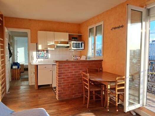 Appartement à louer 1 161 € 2 pièces 1 chambre 30 m² Étage 6/6 Bercy Paris 12ème arrondissement 75012