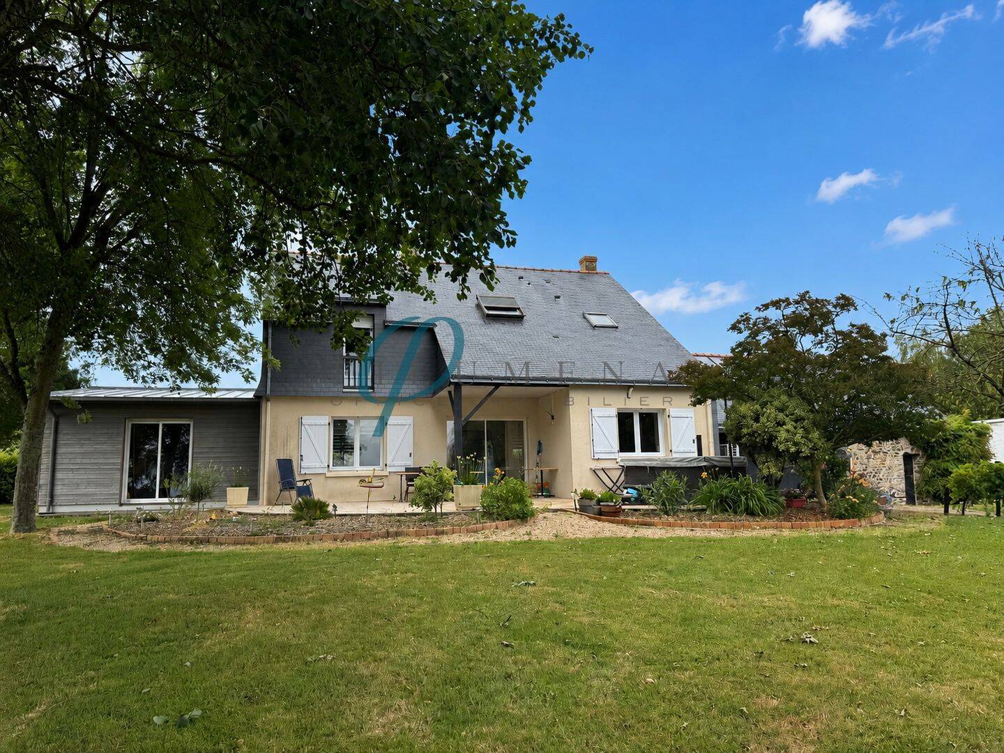 Maison 7 pièces 198 m² · à Mésanger · 198,2 m² · 364 990 €