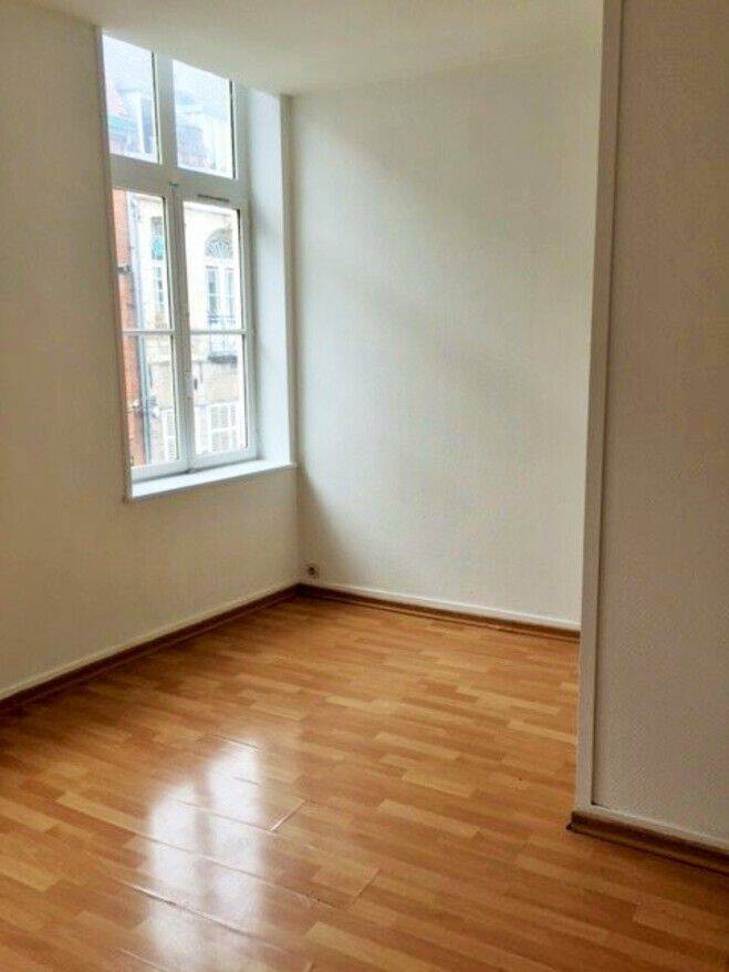 Appartement 1 pièce 25 m² · à Lille · 24,6 m² · 634 €