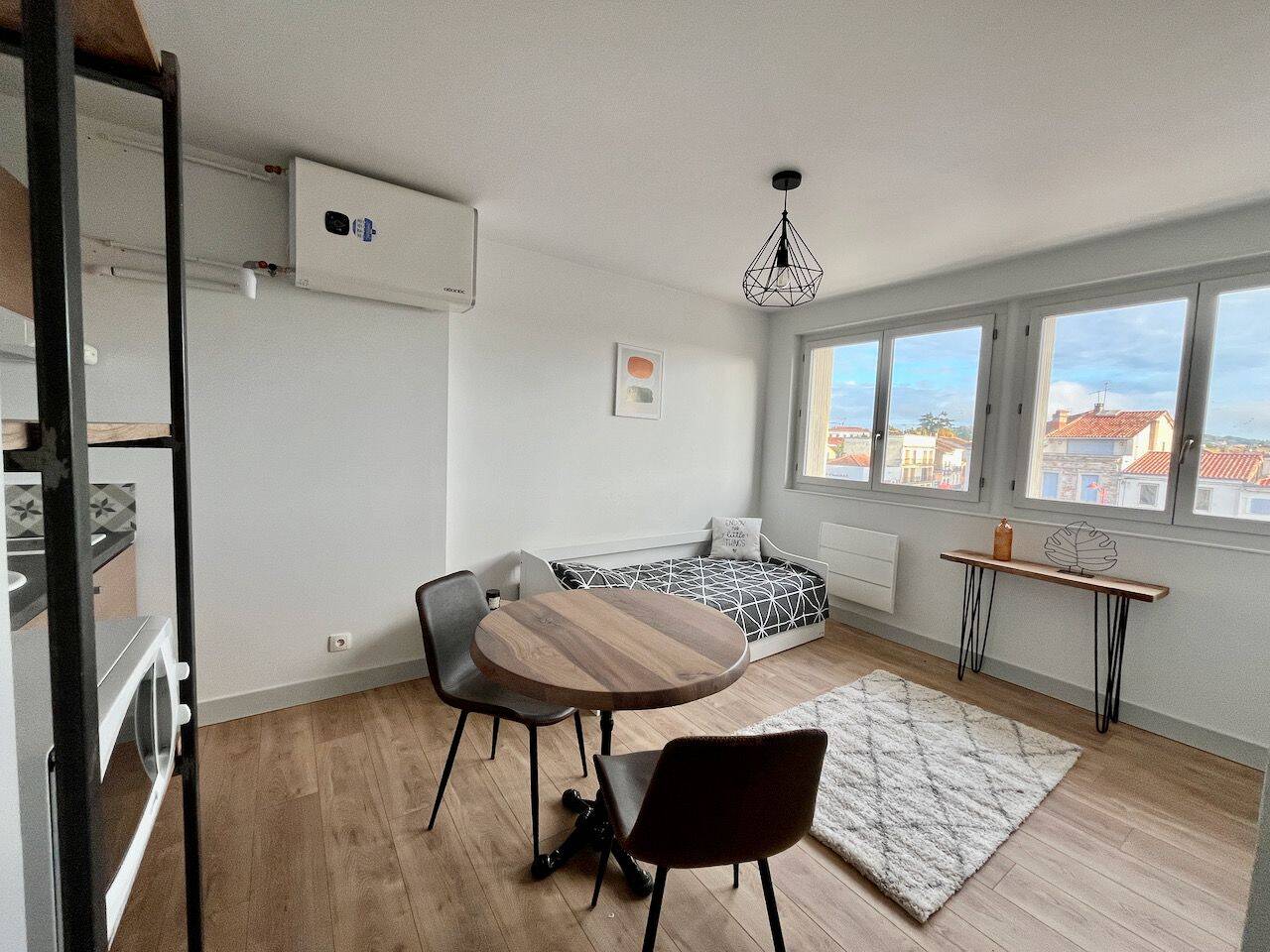 Appartement 1 pièce 21 m² · à Villeneuve-sur-Lot · 21 m² · 350 €