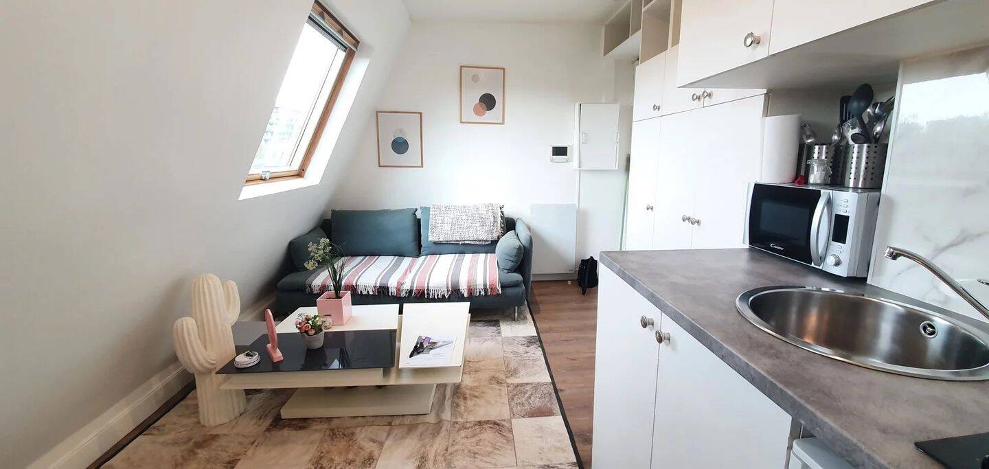 Appartement 2 pièces 16 m² · à Paris 17ème Arrondissement · 15,7 m² · 967 €/mois