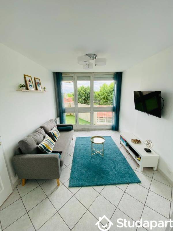 1 pièce 9 m² · à Chelles · 9 m² · 550 €/mois