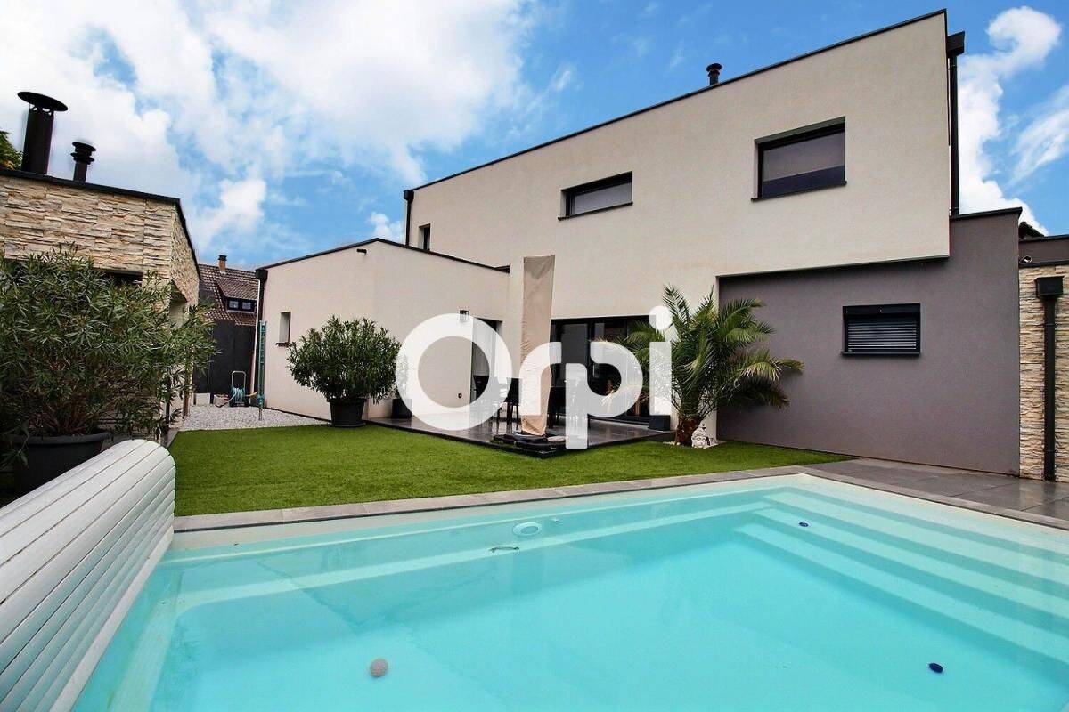 Maison 6 pièces 151 m² · à Schweighouse-sur-Moder · 151 m² · 550 000 €