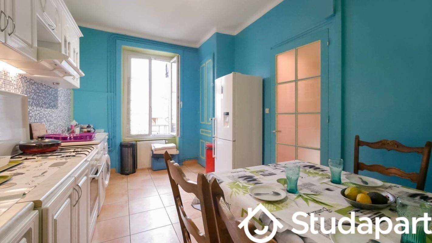 1 pièce 10 m² · à Lyon 8ème Arrondissement · 10 m² · 590 €
