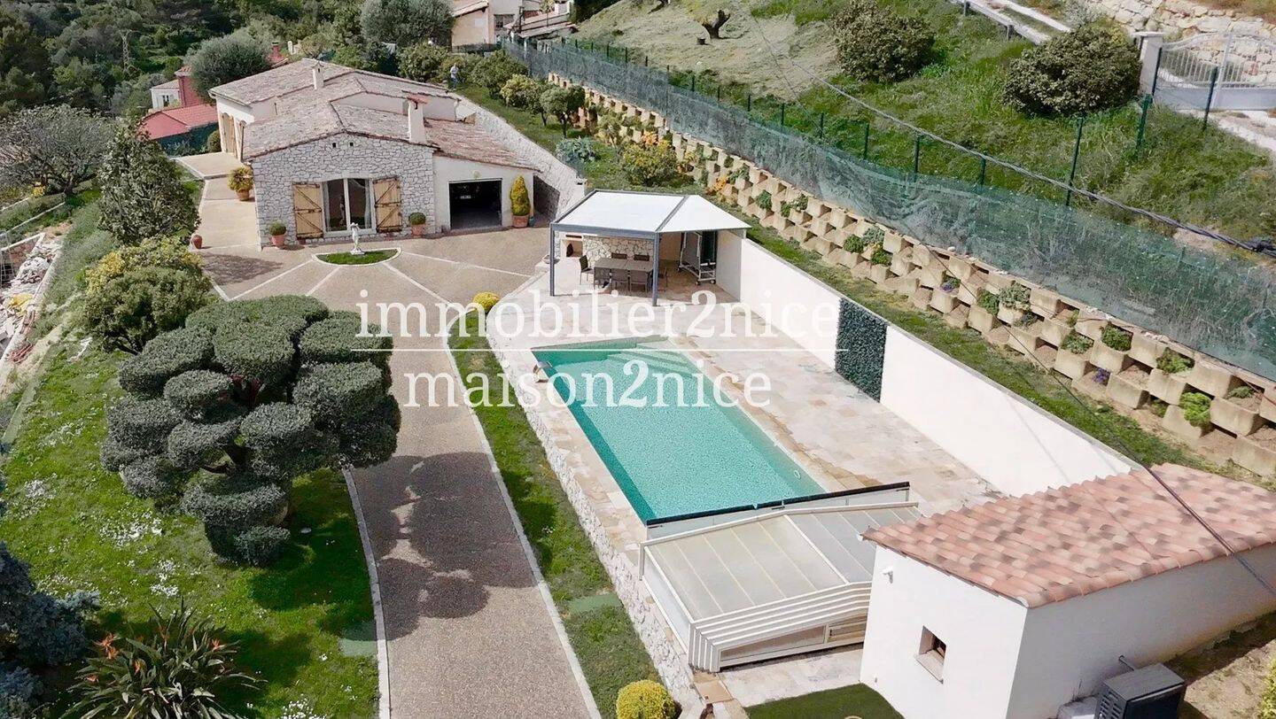 Maison 4 pièces 128 m² · à Nice · 127,6 m² · 1 090 000 €