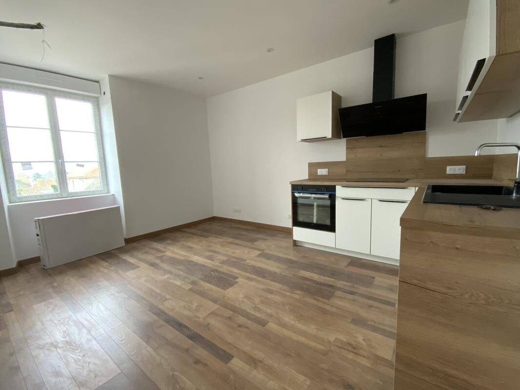 Appartement 2 pièces 34 m² · à Saint-Junien · 34 m² · 490 €