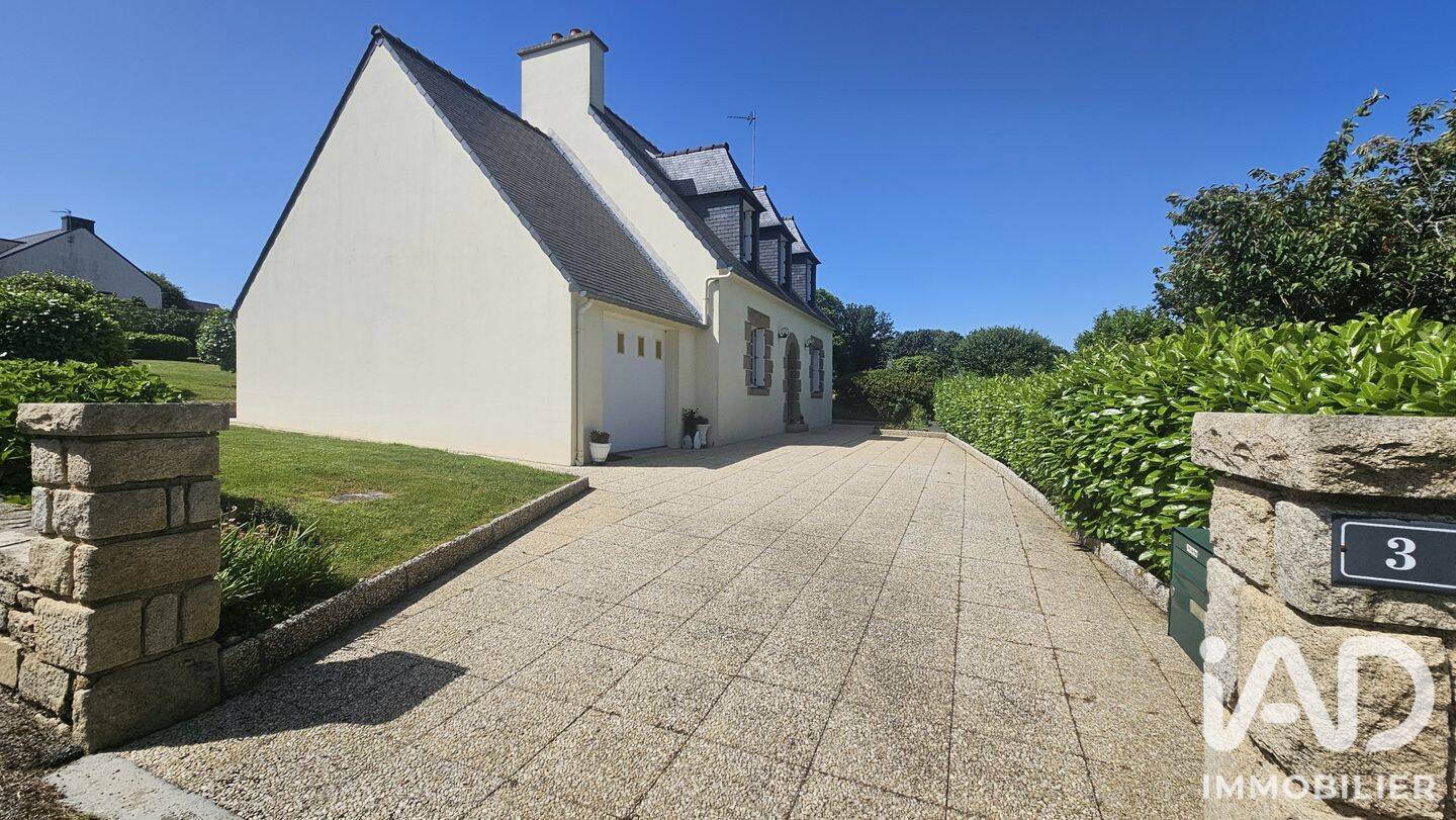 Maison 5 pièces 110 m² · à Guerlesquin · 110 m² · 196 000 €