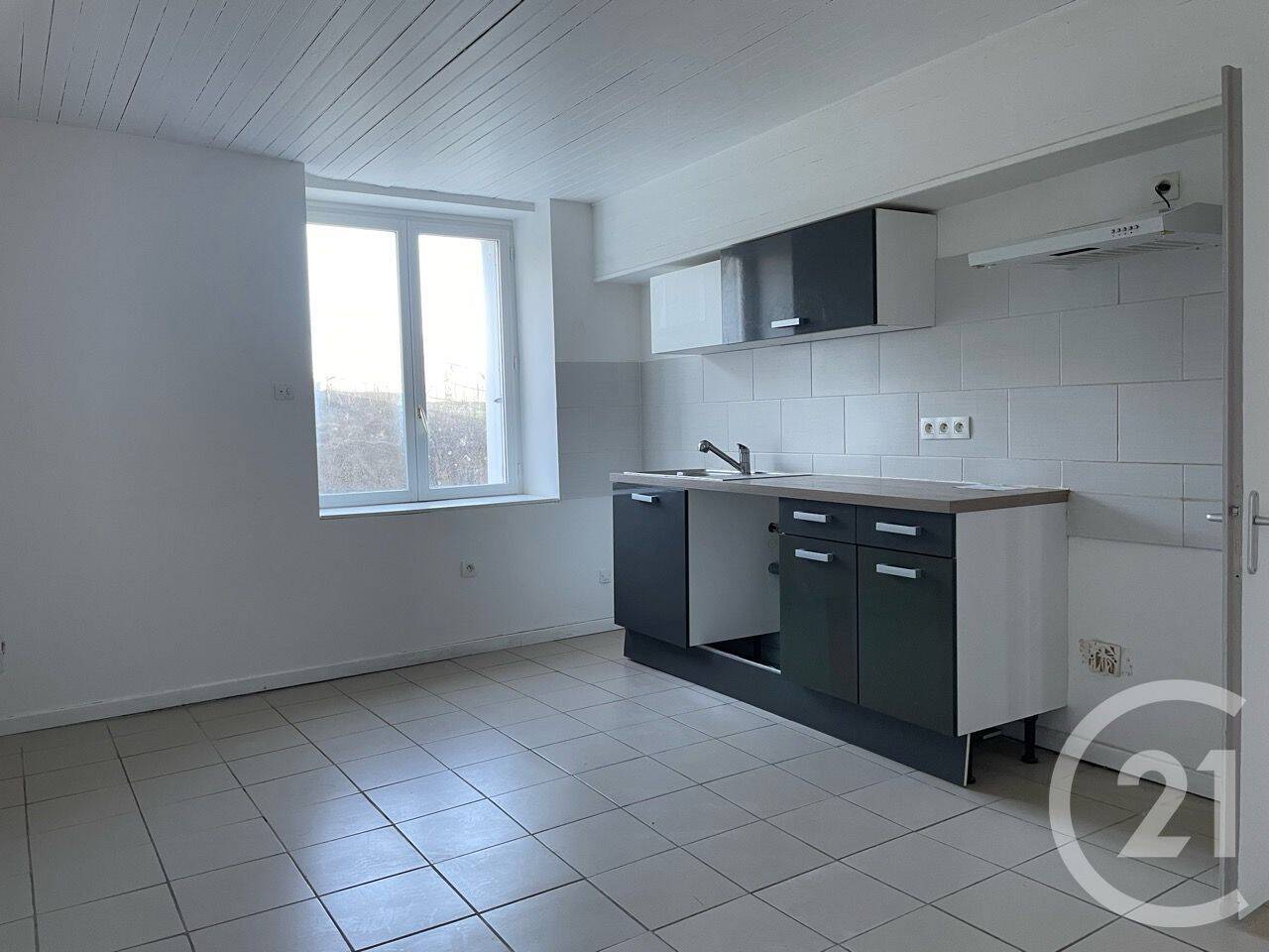 Appartement 4 pièces 65 m² · à Ombrée d'Anjou · 65 m² · 620 €/mois