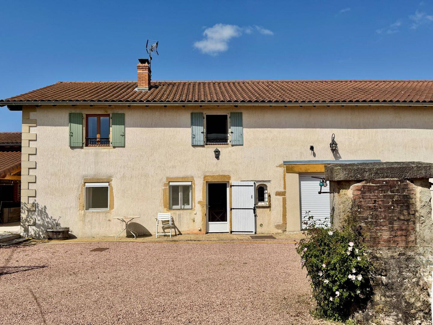 Maison 6 pièces 202 m² · à La Clayette · 202 m² · 299 000 €