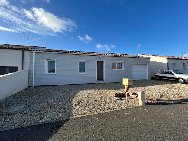 Maison 4 pièces 77 m² · à Saint-Paul-Mont-Penit · 76,5 m² · 890 €/mois